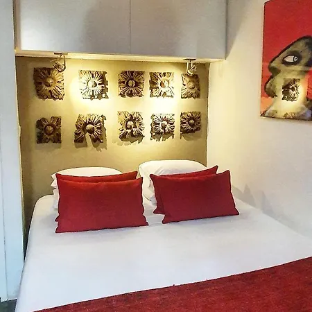 Apartment Old Stables Chiado - 1 Bedroom In The Heart Of Lisbon