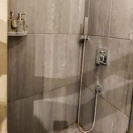 Apartment Old Stables Chiado - 1 Bedroom In The Heart Of